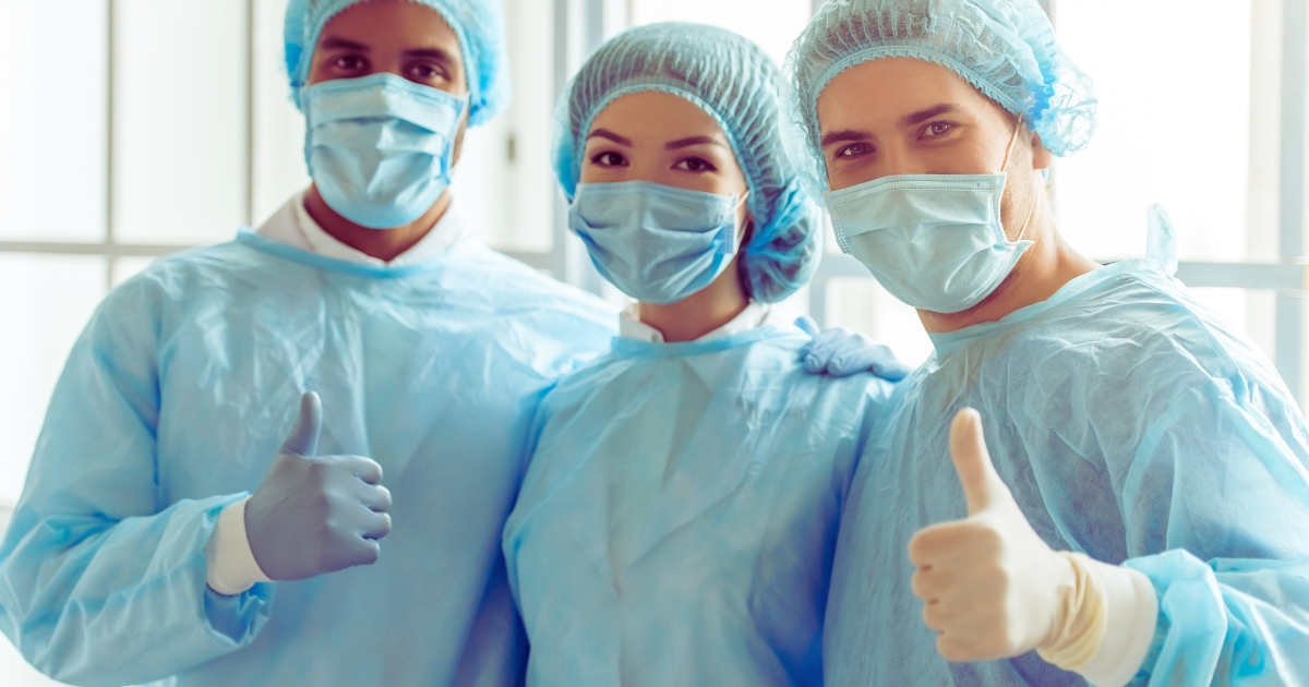 reasons to choose an oral surgeon for wisdom tooth extraction